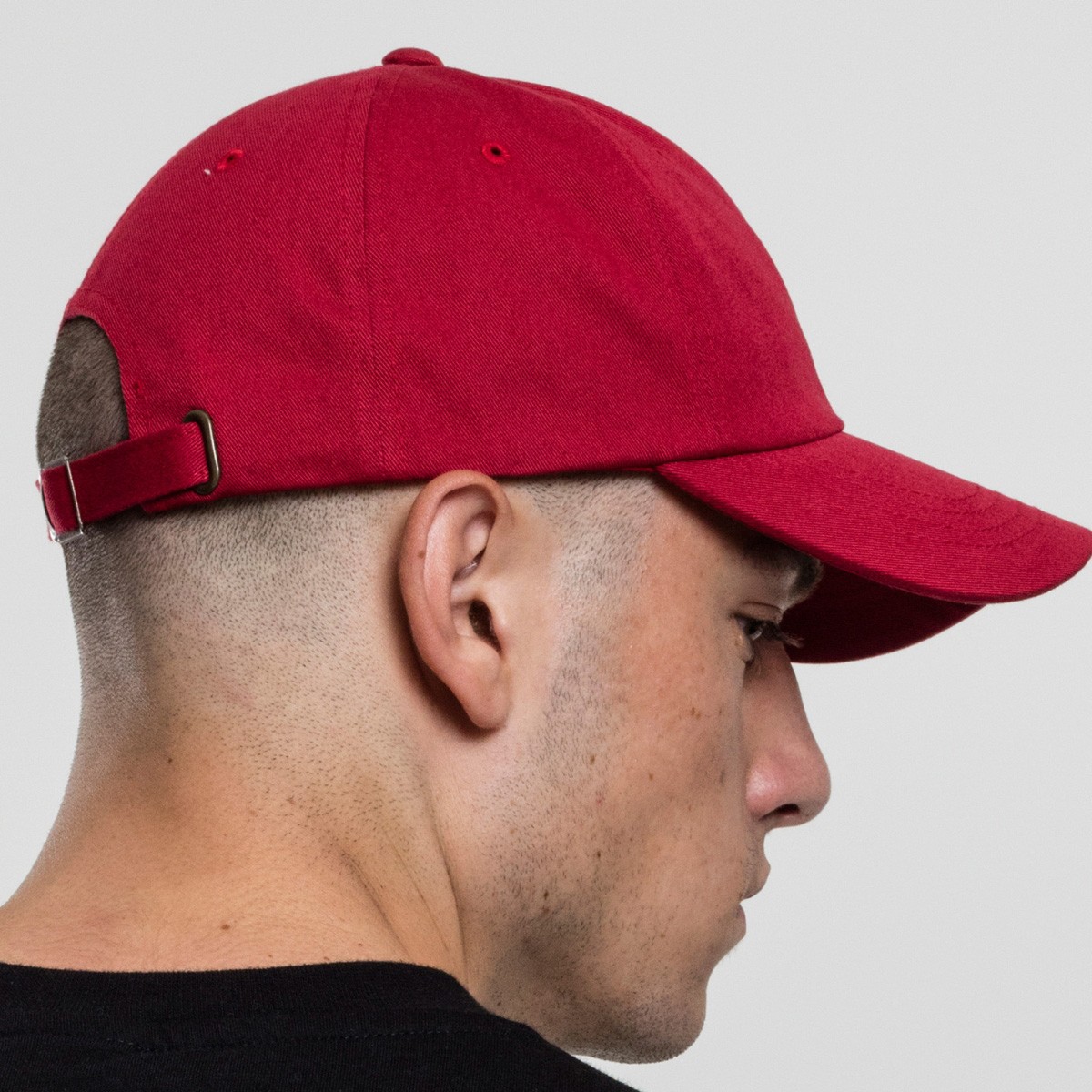 Flexfit LOW PROFILE Strapback DAD Cap - cranberry