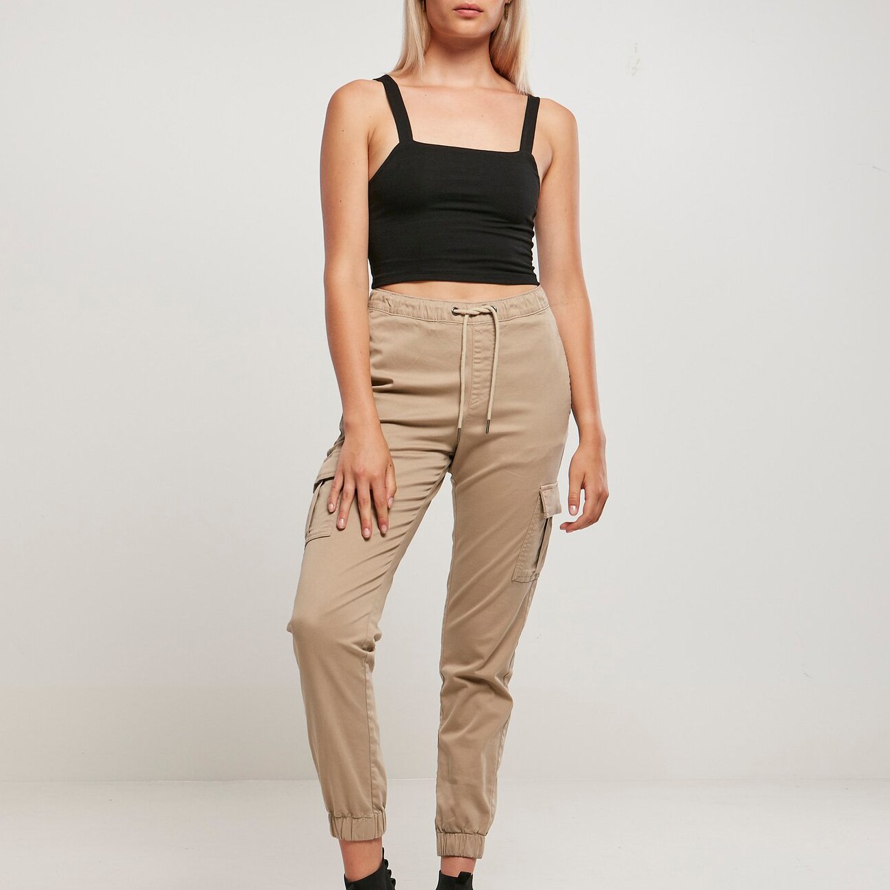 Urban Classics Ladies - High Waist Cargo Sweatpants beige