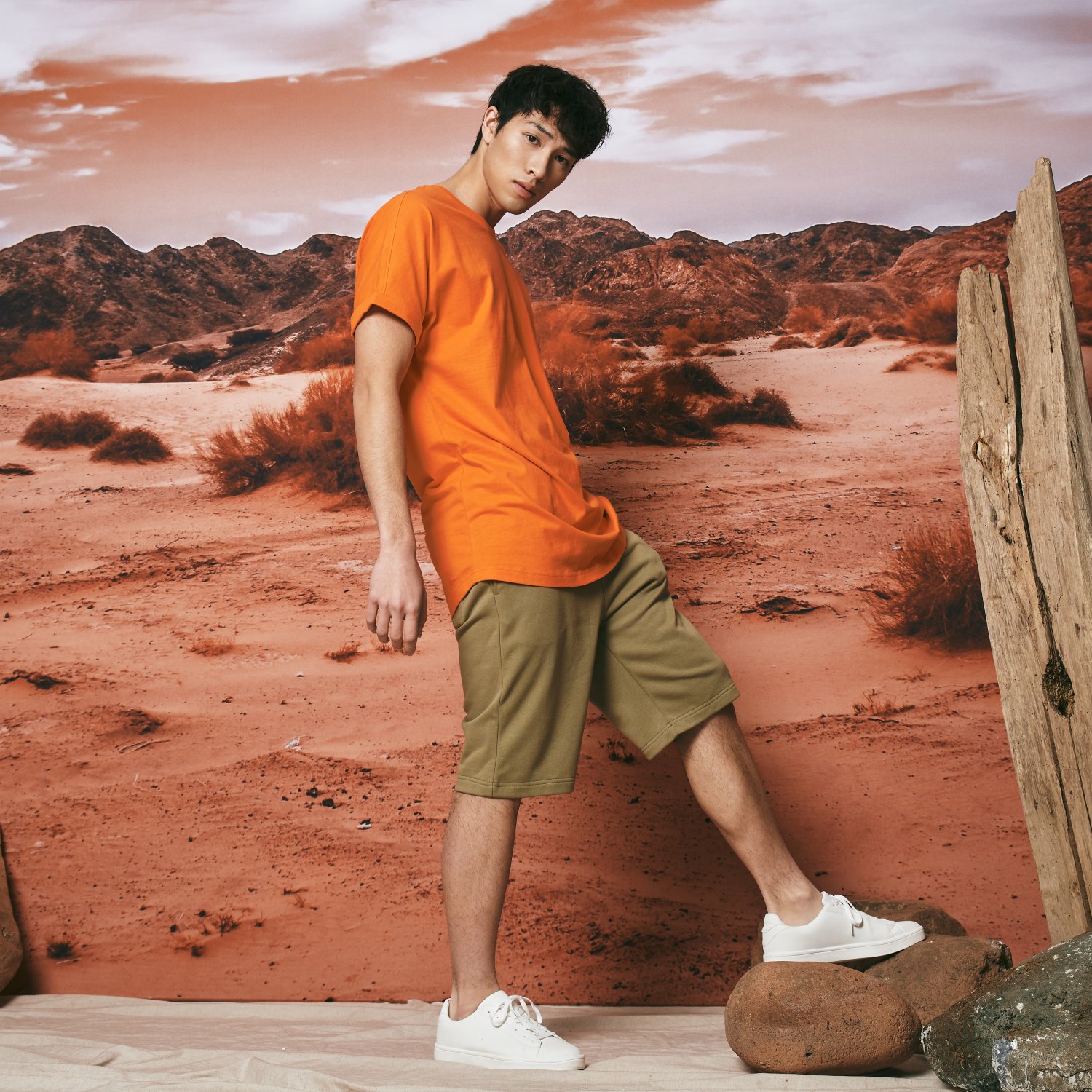 Urban Classics - Low Crotch Sweatshorts khaki