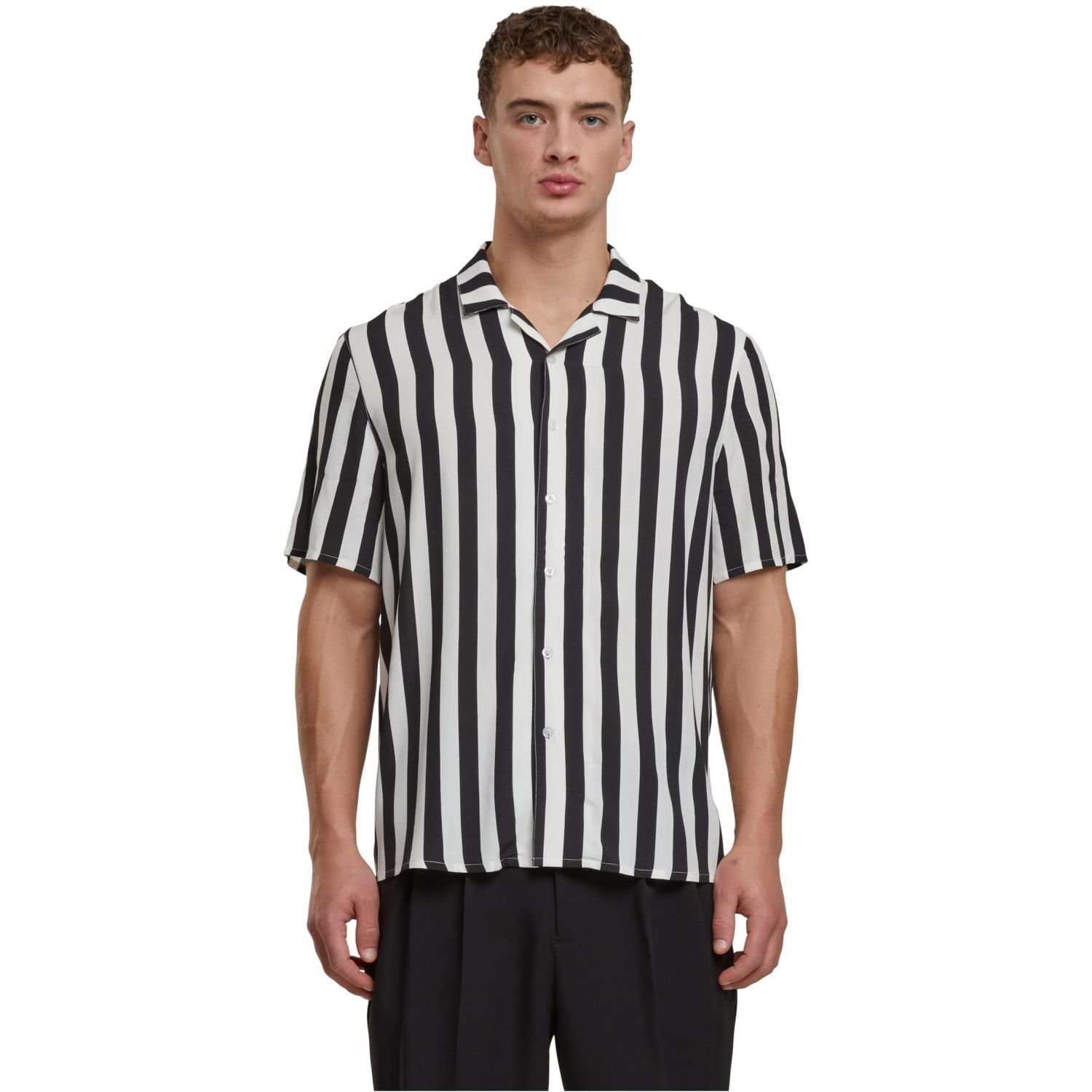 Urban Classics - Viscose Resort Shirt black offwhite
