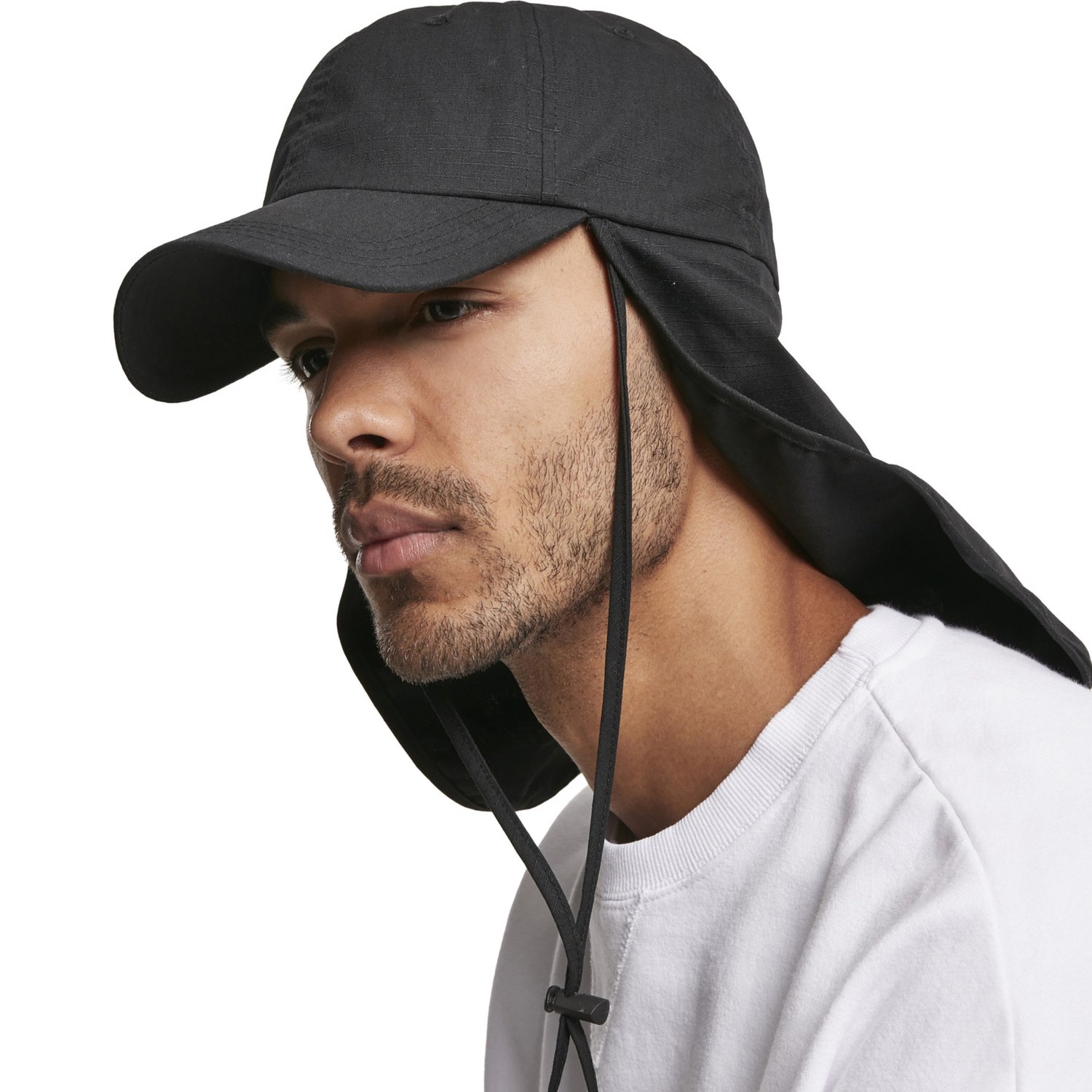 Casquette Urban Classics avec protection solaire
