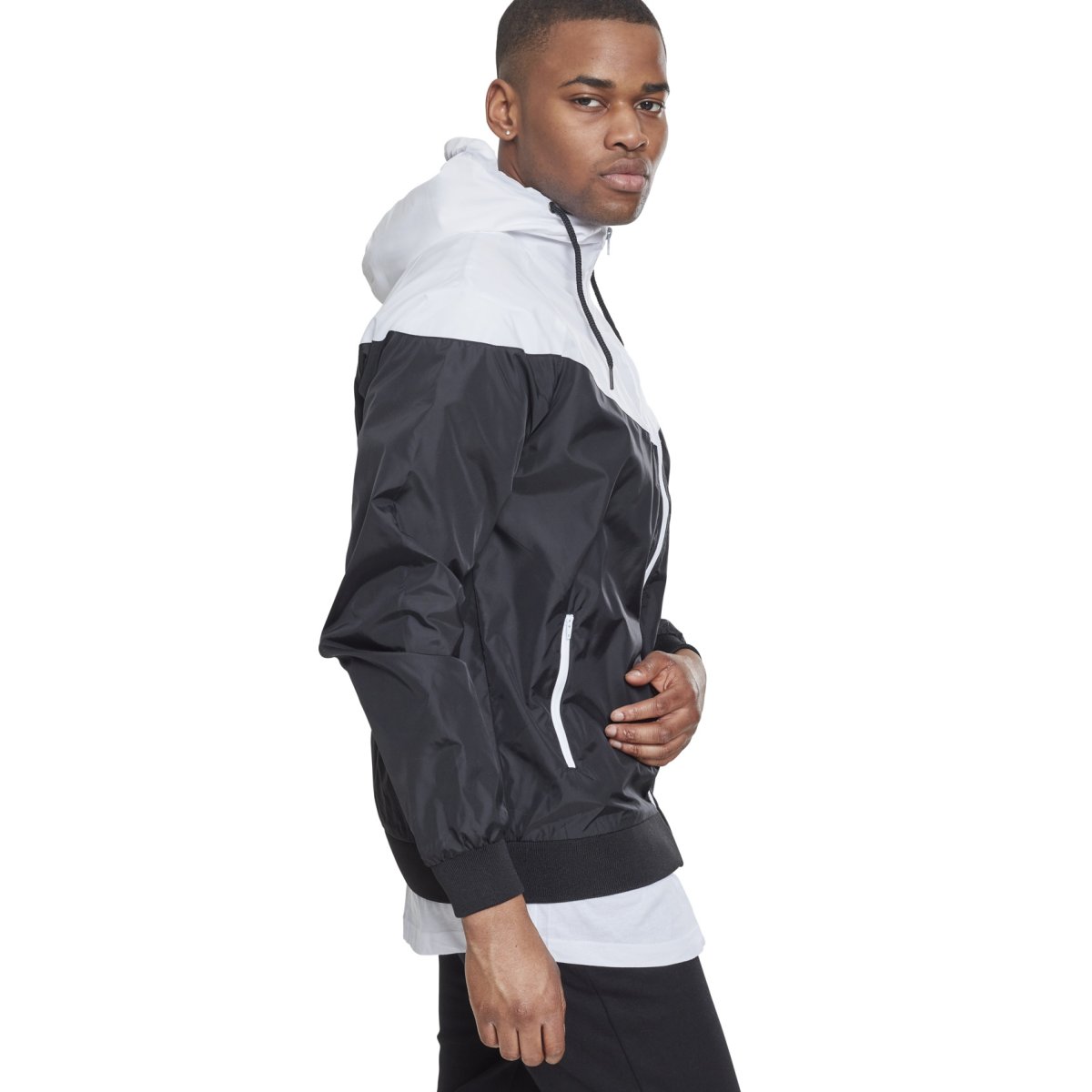 Urban Classics - ARROW WINDRUNNER black / white