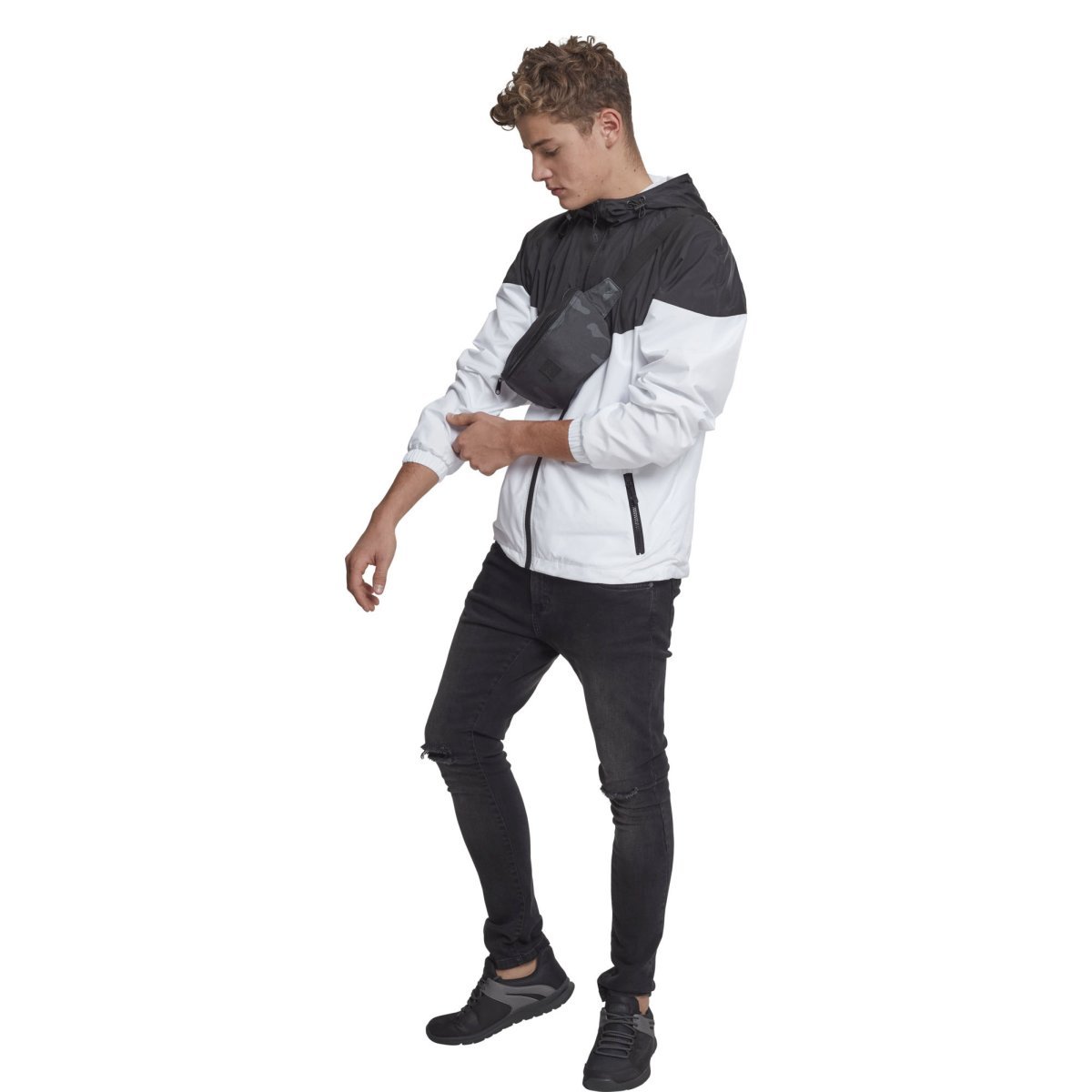 Urban Classics - TECH Windrunner Jacket black / white