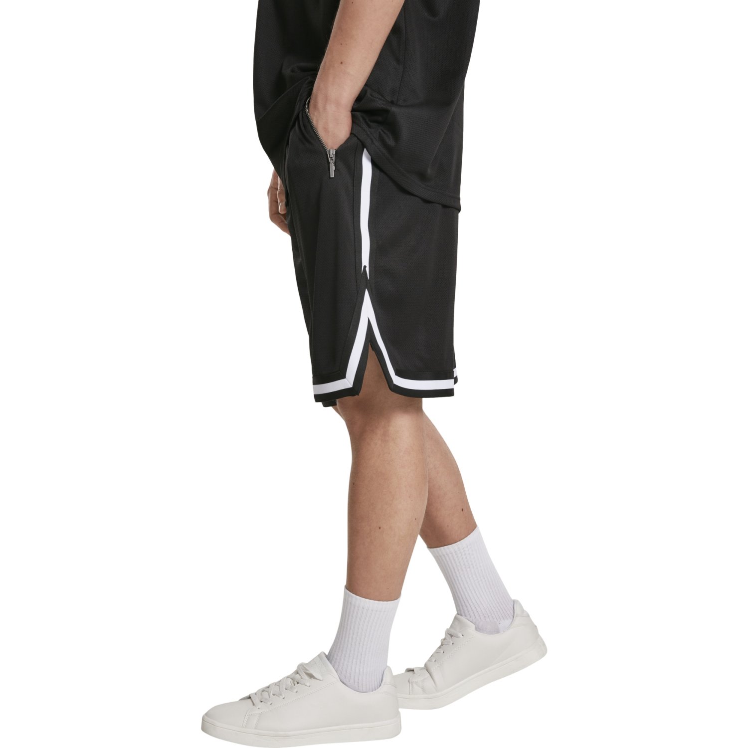 Urban Classics - BASKETBALL MESH Premium Shorts noir
