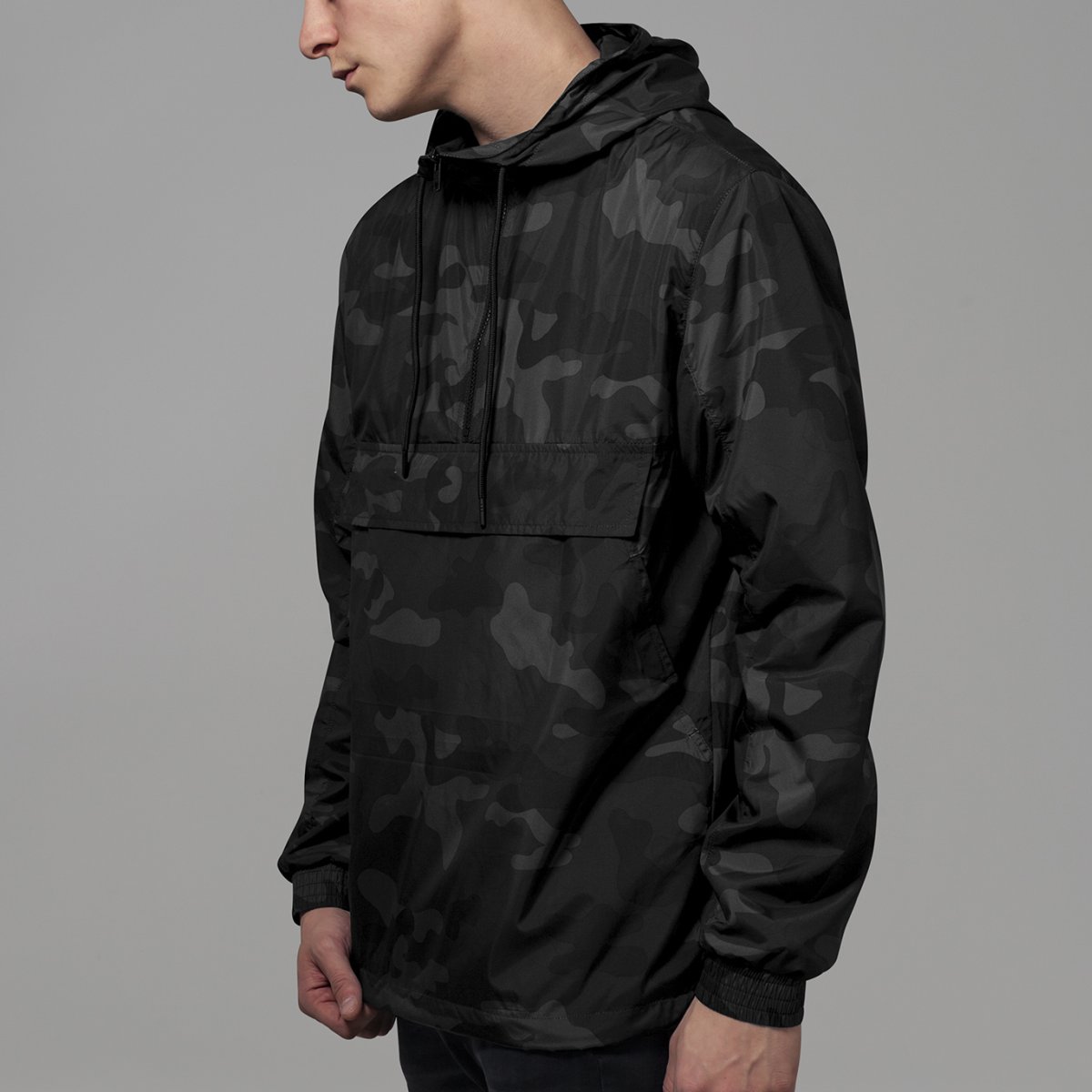 Urban Classics - PULL OVER Windbreaker dark camo