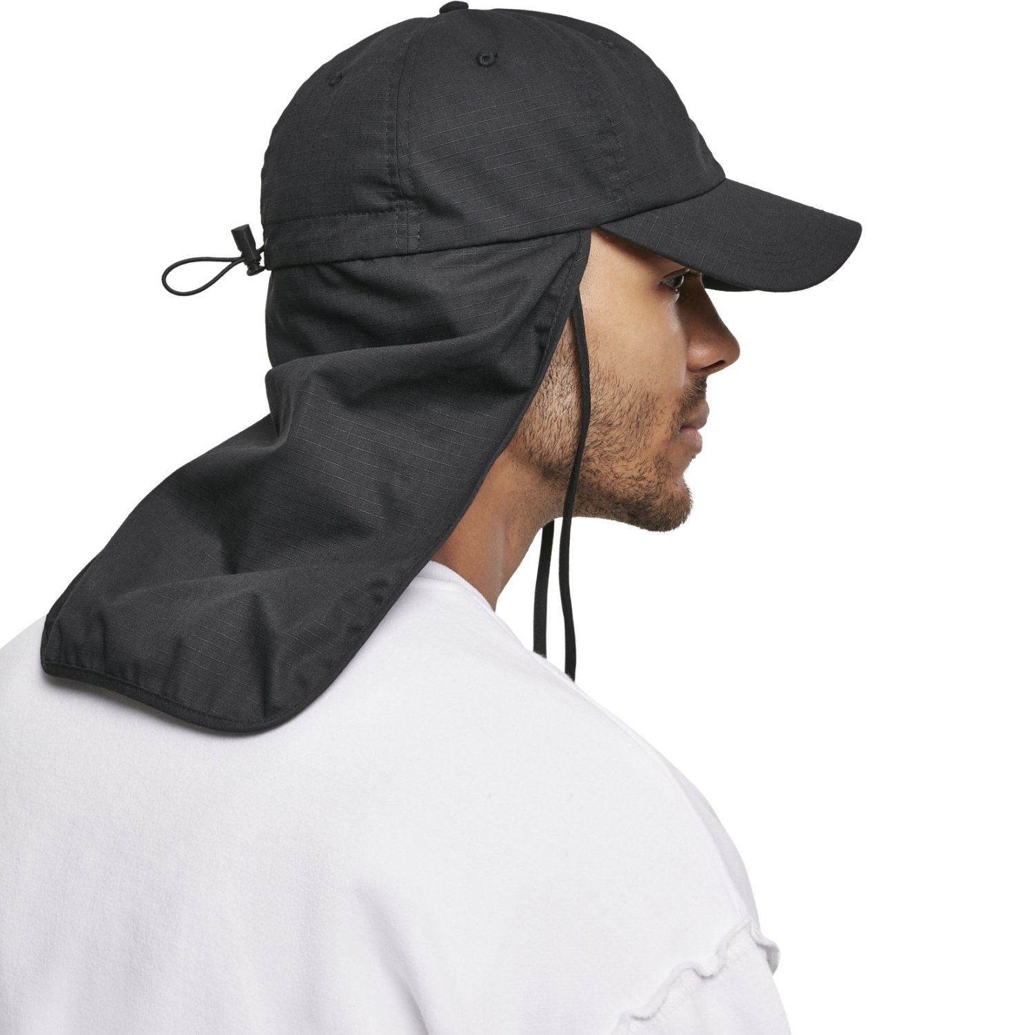 Casquette Urban Classics avec protection solaire