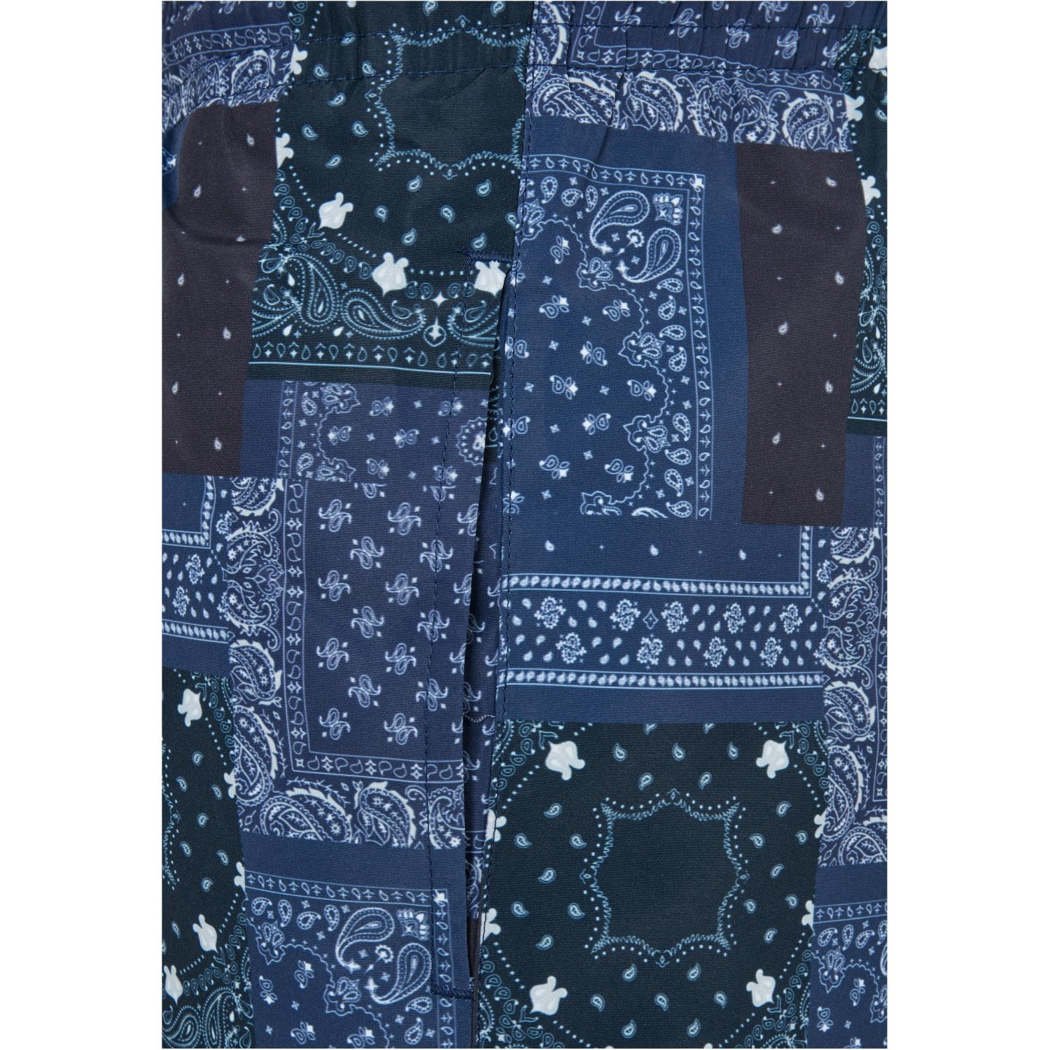 Urban Classics - PATTERN Swim Shorts navy bandana