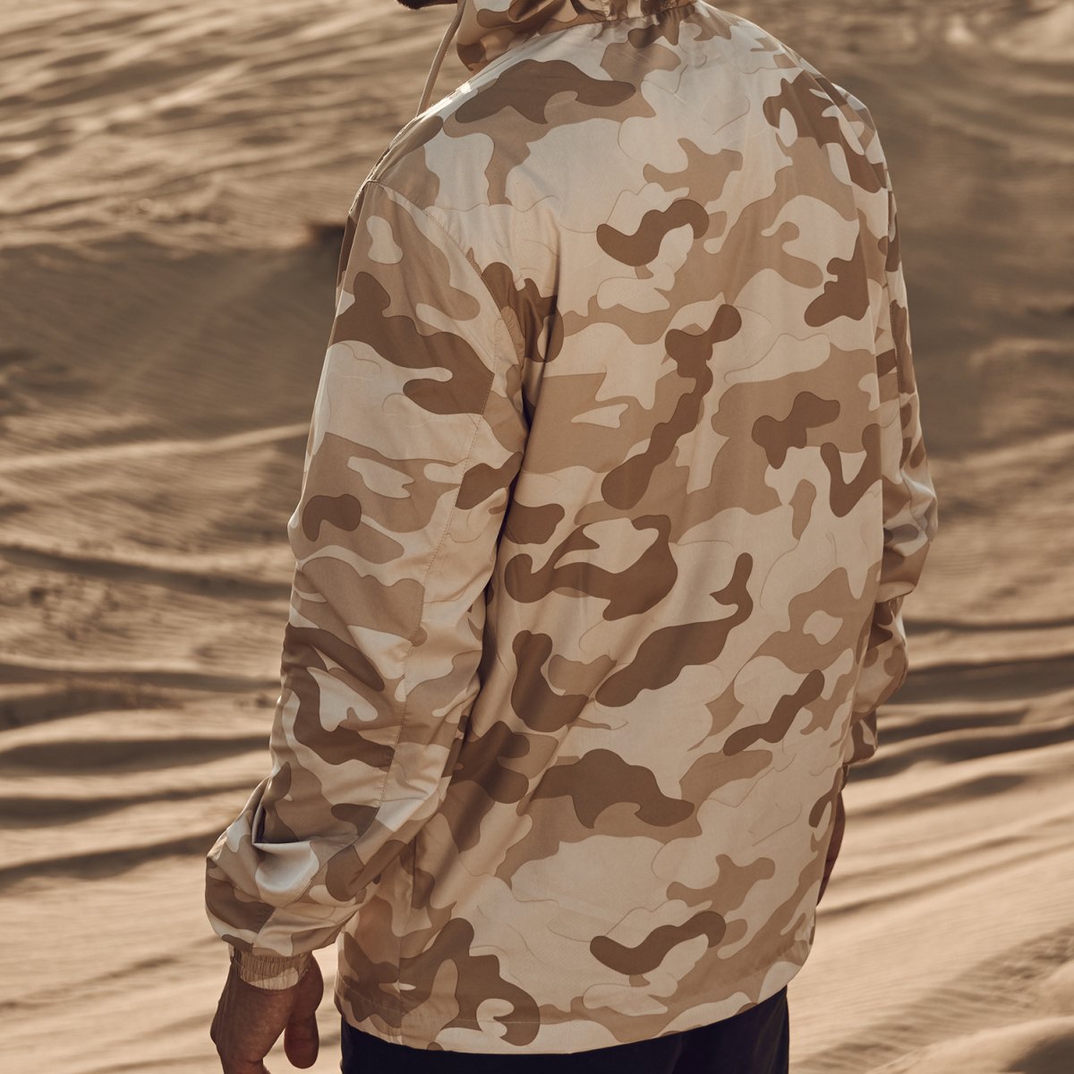 Urban Classics - PULL OVER Windbreaker sand camo